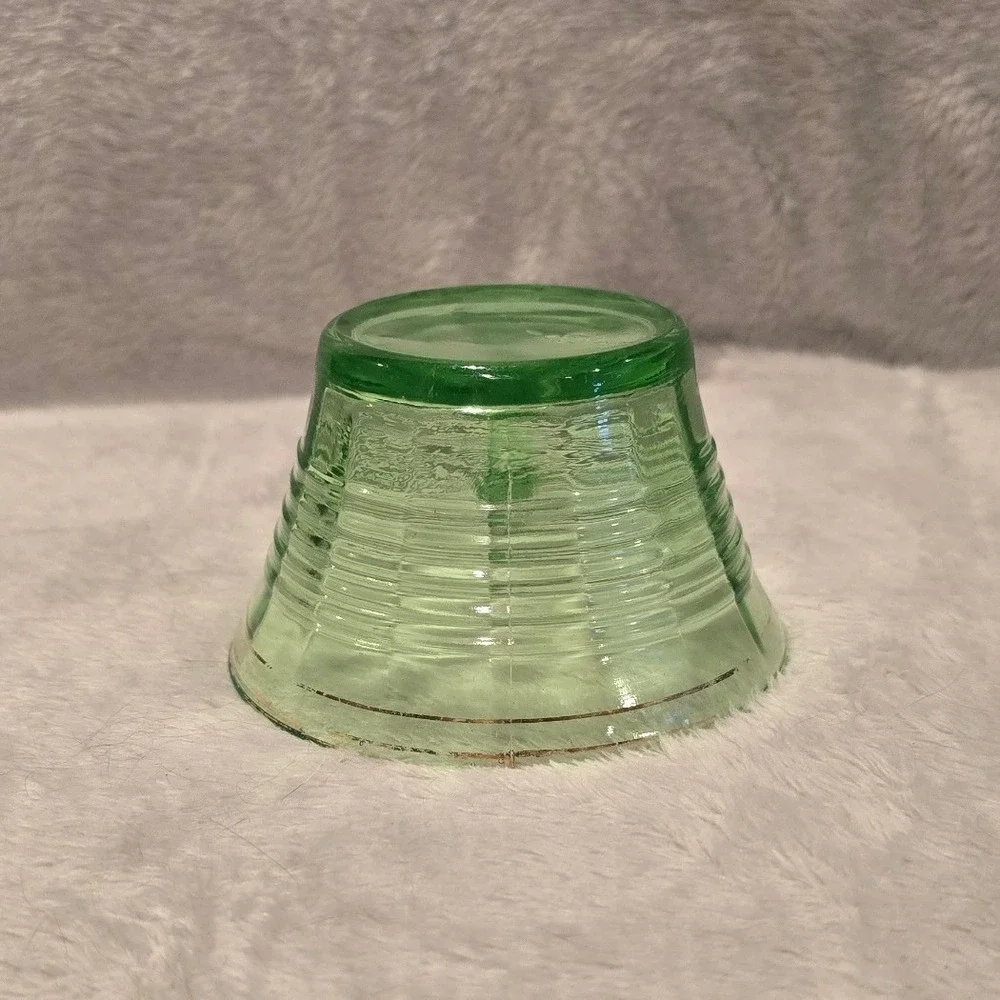 Vintage Anchor Hocking Circle Uranium Green Depression Tea‎ Cup Glows